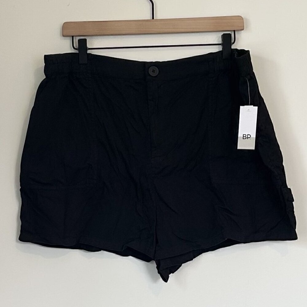 NWT BP by Nordstrom Black Pull-On Cargo Shorts - Size: 1X
